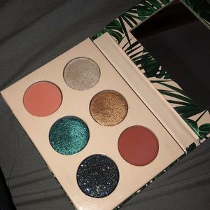 Dose of Colors x iluvsarahii Eyeshadow Palette